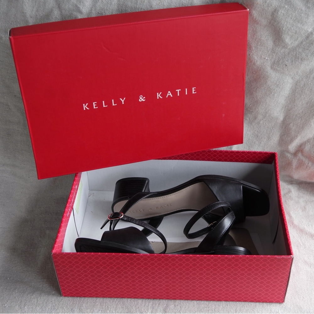 NWT Kelly & Katie Brissia Heels - Picture 6 of 8